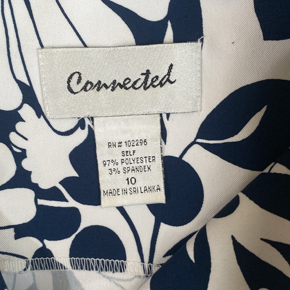 Connected Sleeveless Dress - Picture 8 of 9